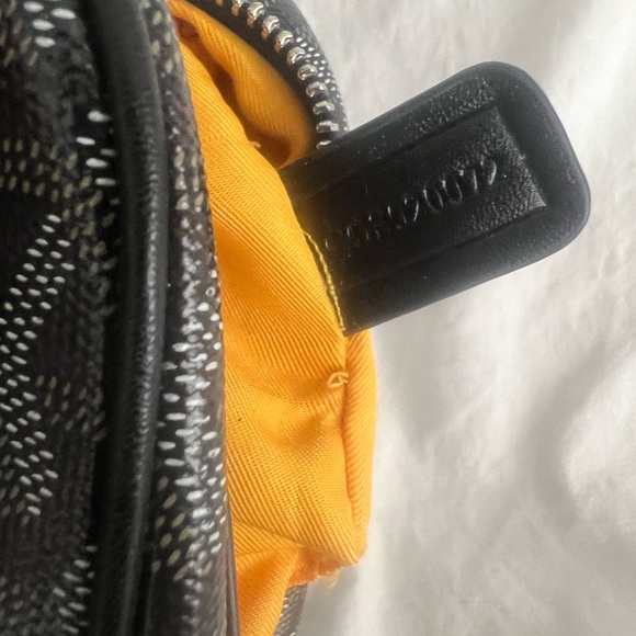 👑✅PRICE FIRM✅ Black Fashion Monogram Sac Cap Vert Style Crossbody Bag. - Picture 13 of 17